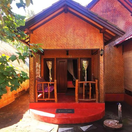 Kampung Meno Bungalows Gili Meno Eksteriør bilde