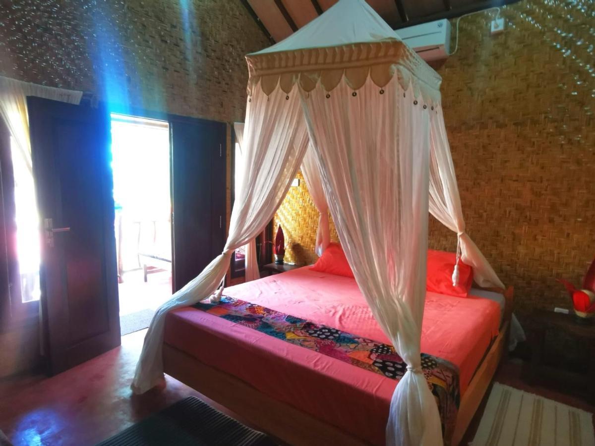Kampung Meno Bungalows Gili Meno Rom bilde